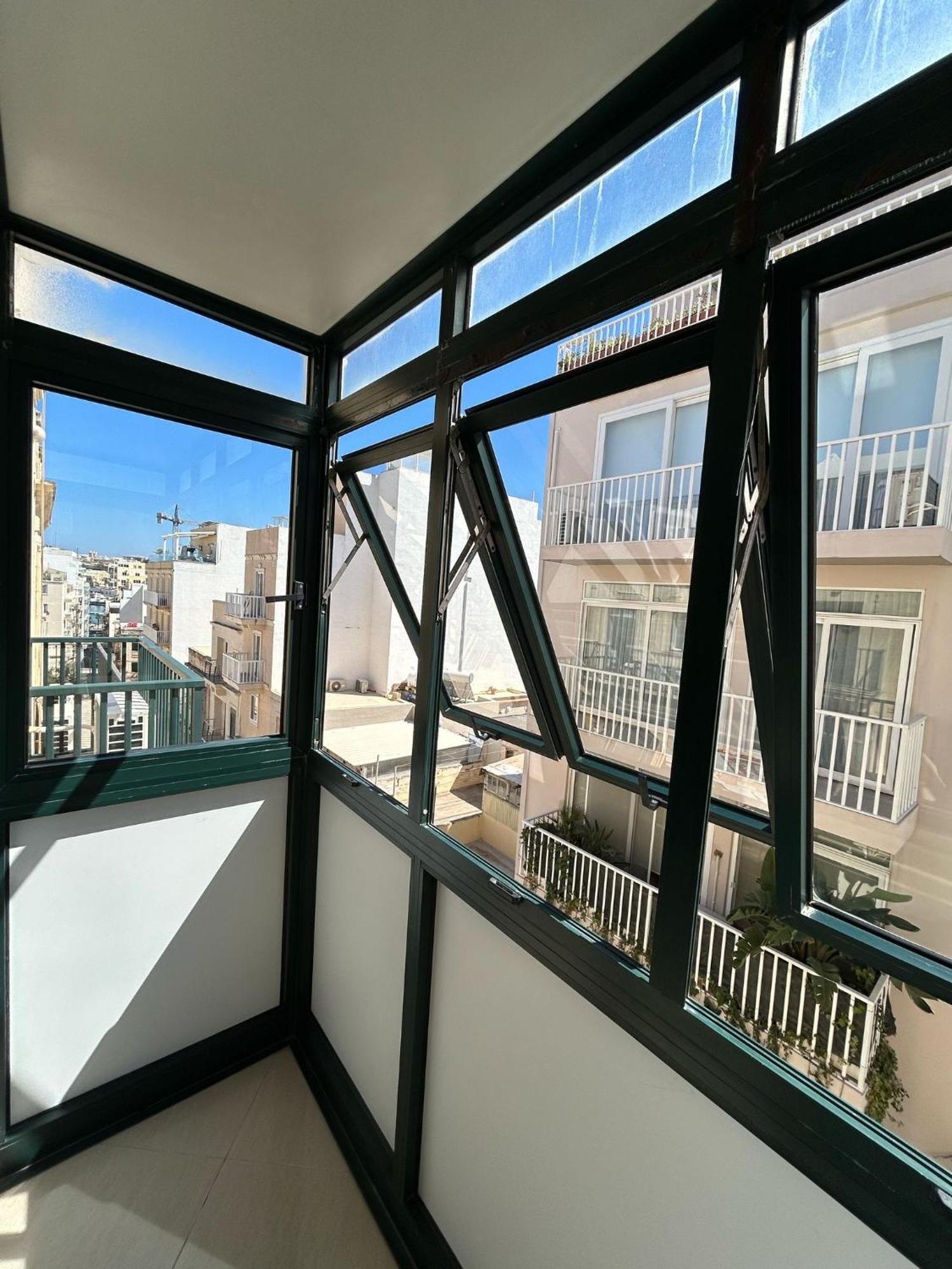شقة Island Breeze سانت جوليان المظهر الخارجي الصورة